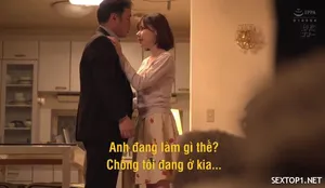 Thấy cô con gái riêng xinh đẹp của Người vợ, bố dượng nổi máu dâm dục